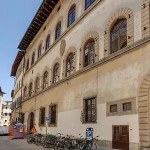 https://florentine-style-apartment.it-tuscanyhotel.com